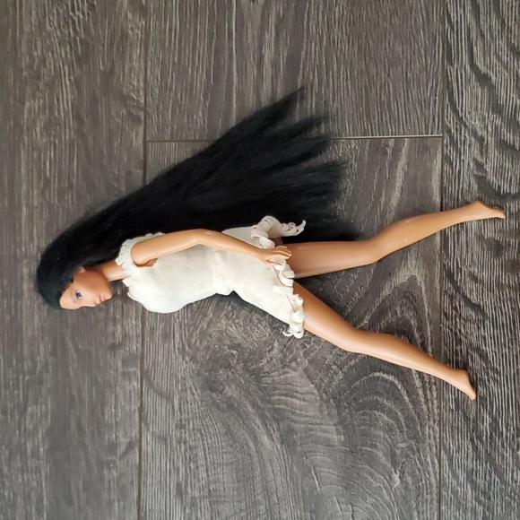 VINTAGE 🍂 Disney 12" Pocahontas Mattel Barbie Doll 1966 - Picture 4 of 7